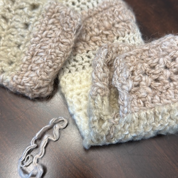 Far Away from Close Atacam sweater - Picture 7 of 11
